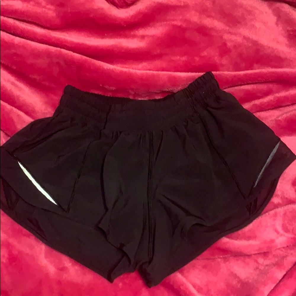 black lulu hotty hot shorts